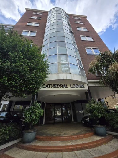 Best Ensuite Room near Barbican 7.4-8.23 Main Photo
