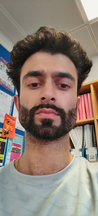24 year old full time professional South London Main Photo