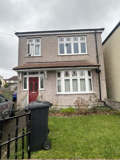 Replacement Student needed! (4 bedroom house) Main Photo