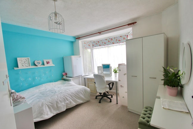 En-suite 12 min to UoB &near QE PostGrad/PhD House Main Photo
