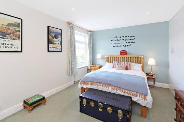 Large Double, Furnished, bills/cleaner(inc) Main Photo
