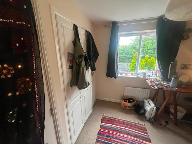Room in horfield  Main Photo
