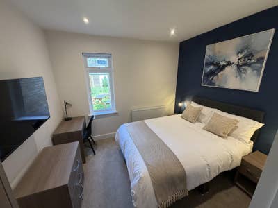 New Luxury Double En-Suite Rooms | Bills Included Main Photo