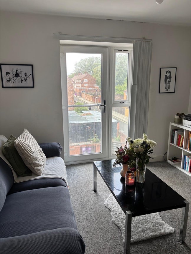 Double Room Available  Main Photo
