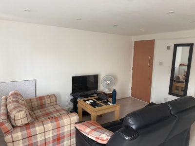 B76 Coleshill Rooms Available. Benefits Accepted Main Photo