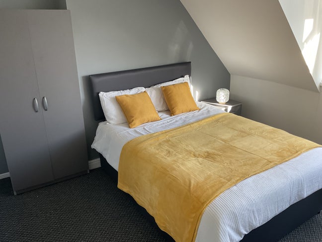 🌟 2 Double rooms in a newly renovated property 🌟 Main Photo