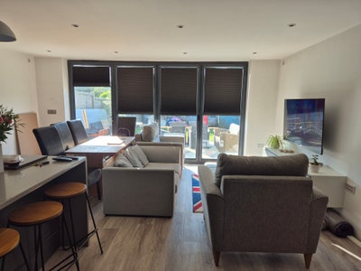 Modern  single bedroom in modern Sturry homeshare  Main Photo