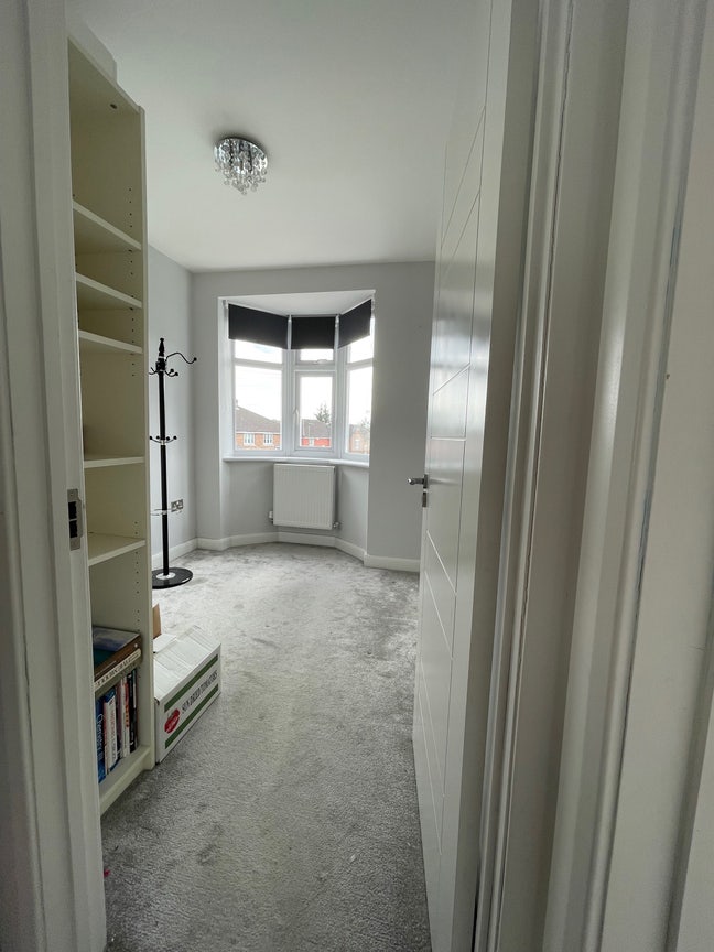 Single Room In Mill Hill , NW7 2QD Main Photo