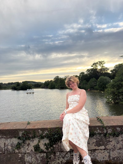 23 y/o looking for a room in SW/Clapham/Battersea Main Photo
