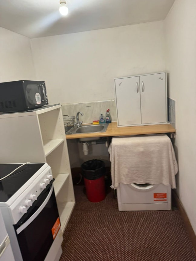 Studio apartment  Main Photo