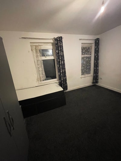 Double Room Birmingham Main Photo