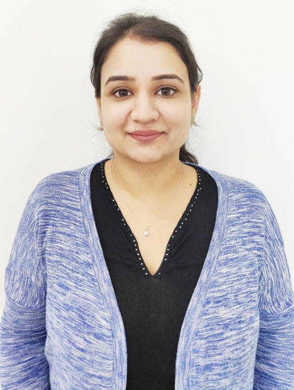 Professional Female seeks a single or double room Main Photo