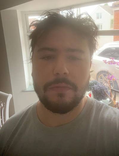 21, looking to be closer to Swindon for work Main Photo