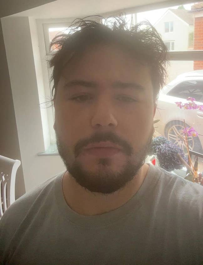 21, looking to be closer to Swindon for work Main Photo