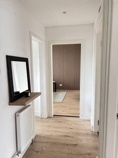 Bright & Spacious 2 Bedroom Flat  Main Photo