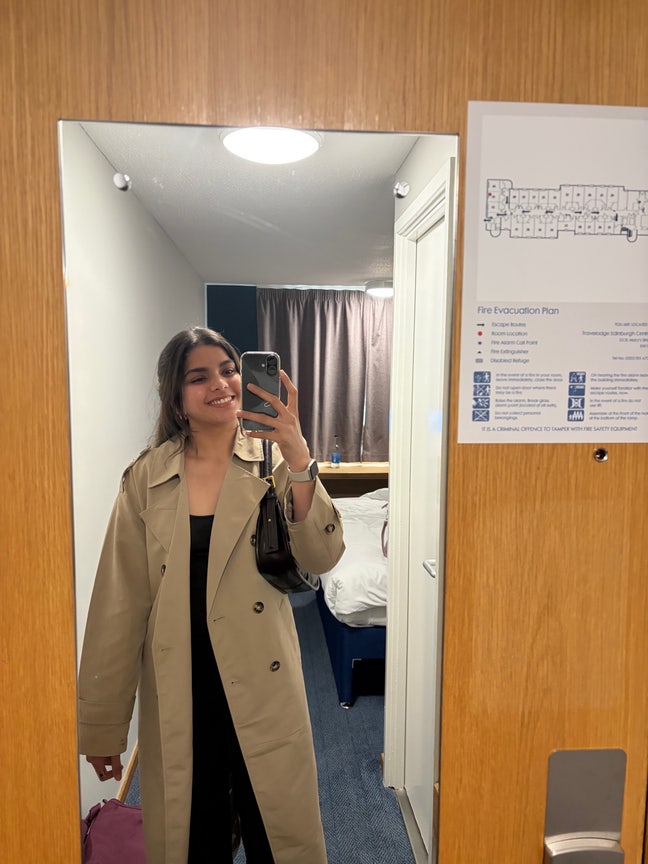 26, buddy up/ double ensuite room wanted Main Photo