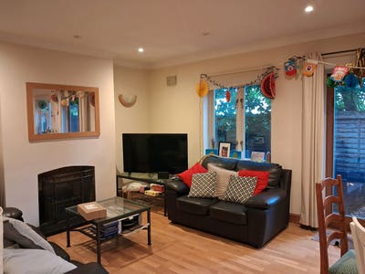 Double room 5 min. from Wimbledon station Main Photo