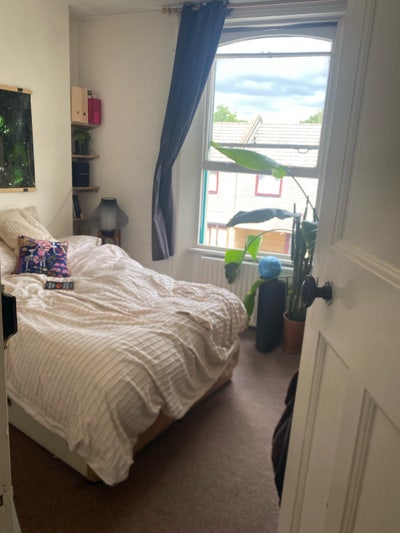 Double room in Bethnal Green 800pcm inc bills Main Photo