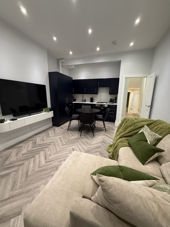 Double Room for rent in Maida Vale / Queens Park Main Photo