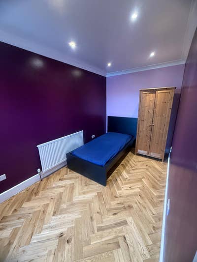 Gorgeous Single Room in Shared House Main Photo