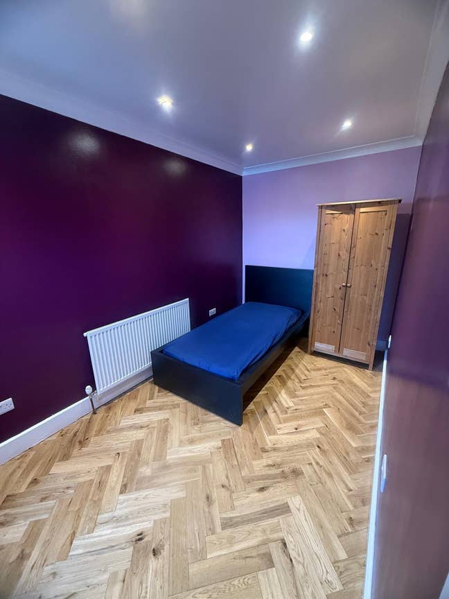 Gorgeous Single Room in Shared House Main Photo