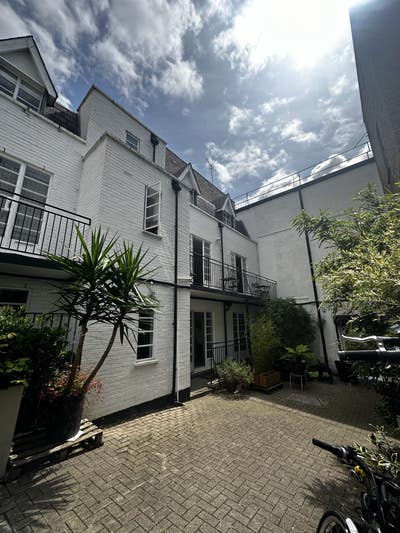 Mews Room in Shoreditch-Social & Active Flatmates Main Photo