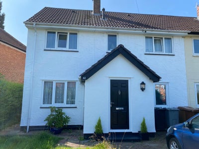 Double Bedroom - bills incl. - available now Main Photo