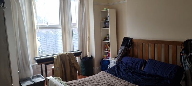   Spacious Double Room in Stunning Victorian House Main Photo