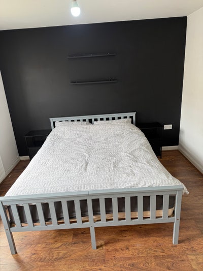 Double bedroom  Main Photo