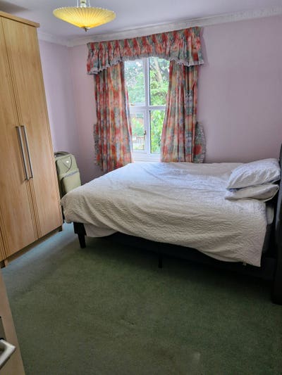 Single & Double Rooms for Professionals Main Photo