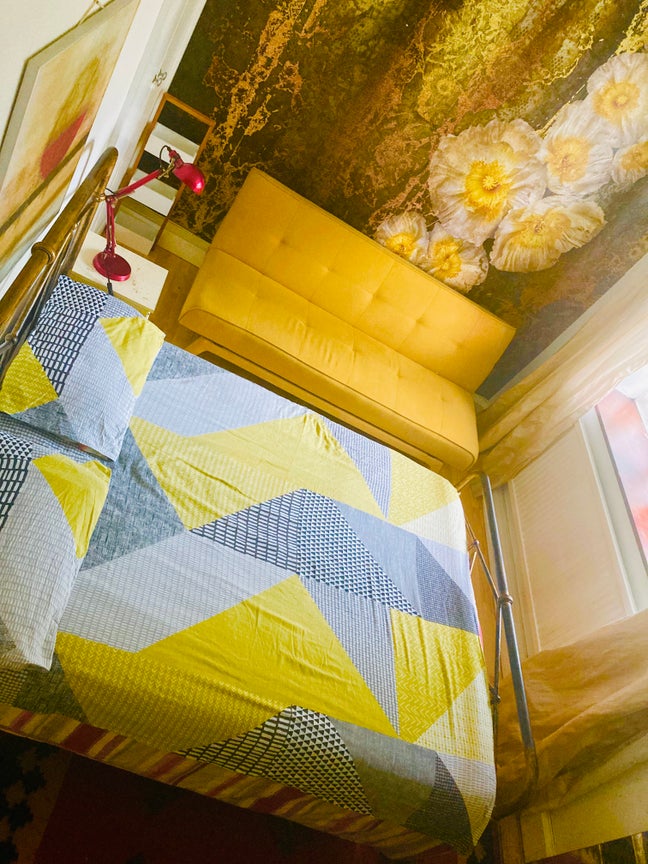 Large Cozy & Bright Room! !  Main Photo