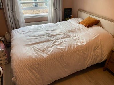 Double room with own bathroom for rent Main Photo