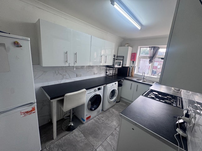 Very Spacious Double Room Available Custom House Main Photo