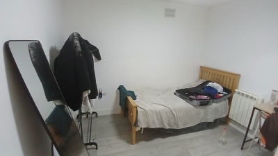 Single bed available opposite to the bus station Main Photo