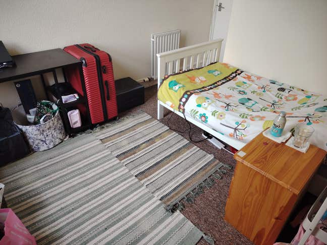 Single Room in 2 Bedroom West End Flat Main Photo