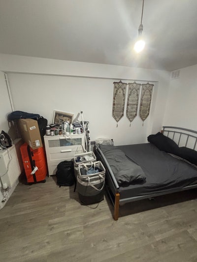 1 Double Bedroom  in Edgware road Main Photo