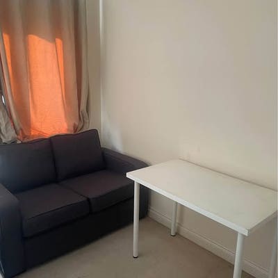 Room to Rent in Ilford – Bills Included Main Photo