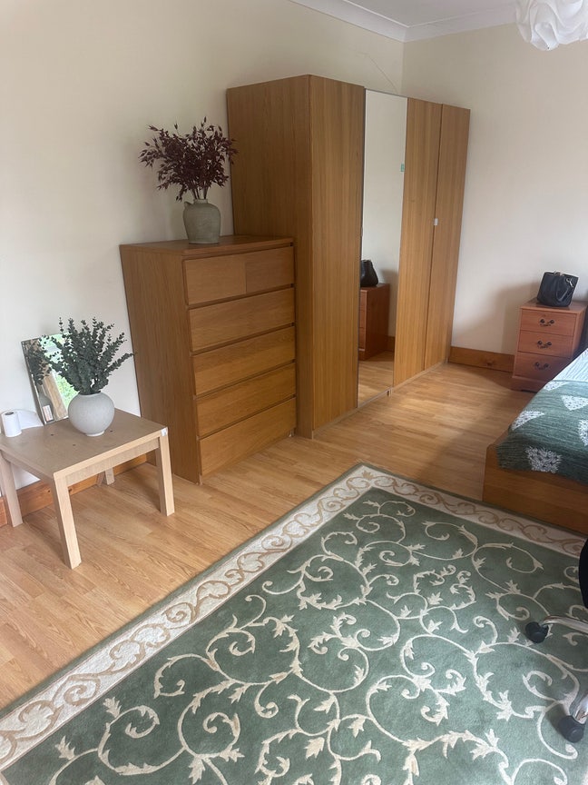 Large and comfortable furnished double room  ☀️ Main Photo