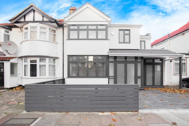 4-Bed House with Driveway & Garden – Dollis Hill  Main Photo
