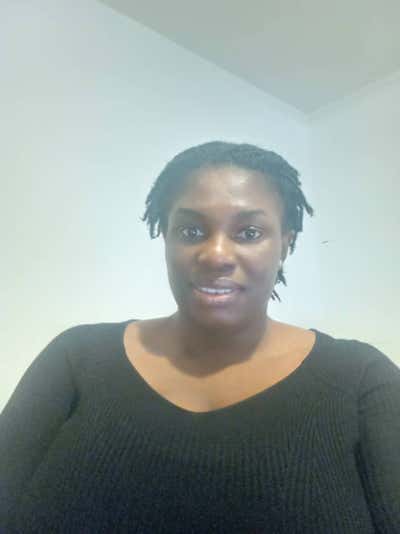 Professional Female seeks a single or double room Main Photo