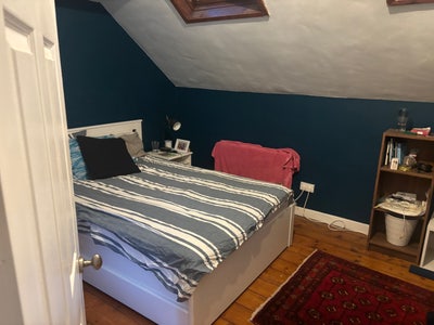 Loft bedroom available Main Photo