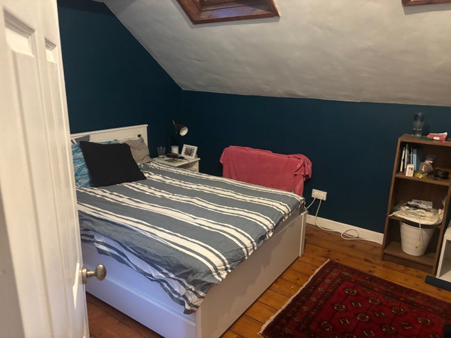Loft bedroom available Main Photo