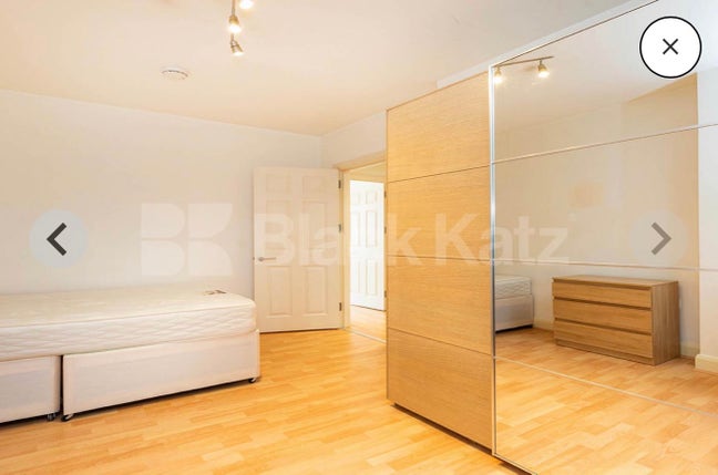 Spacious Flat to Rent – 1 Minute from Camden Stati Main Photo