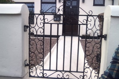 2 Double Rooms Available in Spacious Property Main Photo