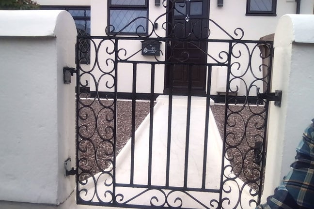 2 Double Rooms Available in Spacious Property Main Photo