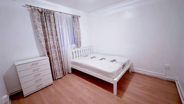 Master Double Room with balcony in Zone 2 (24 ) Main Photo