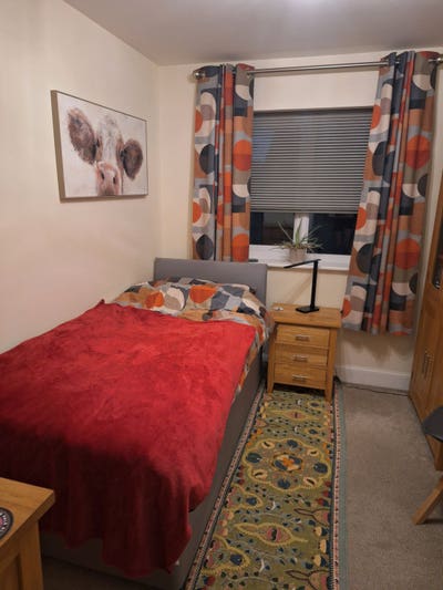 Single Room Available Main Photo