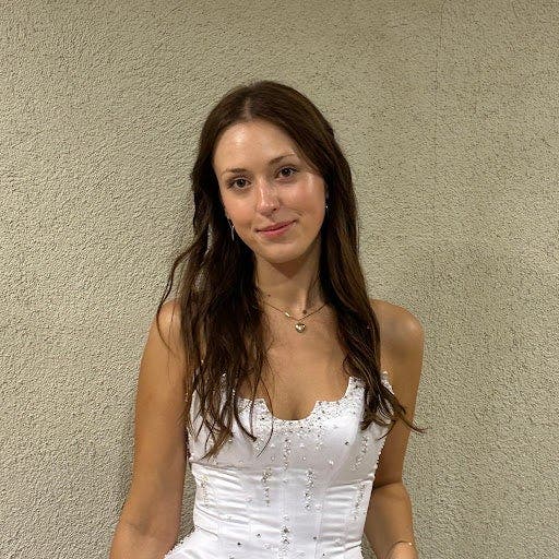 Student Female seeks a double room Main Photo