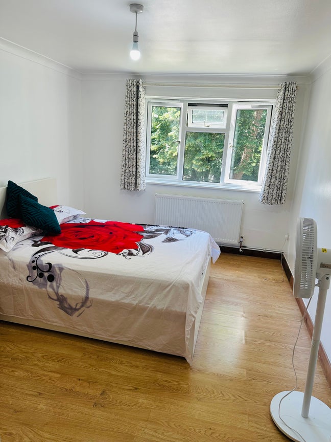 Room rent for couple or Two female  Main Photo