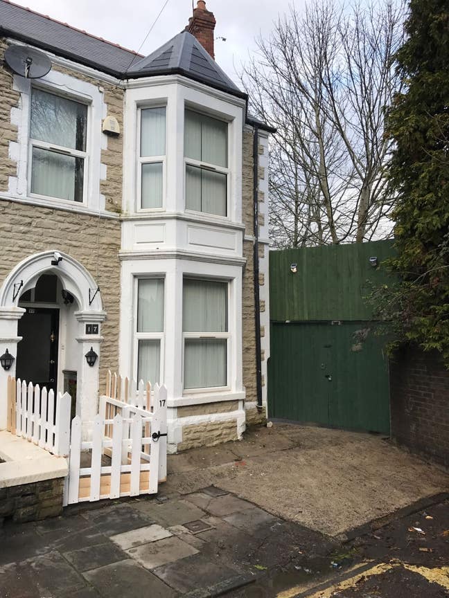 Premium House Available – Steps from Cardiff Uni Main Photo
